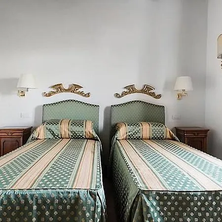 Villa Fossatello Sleeps 10 With Pool And Air Con Osa