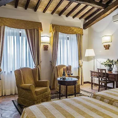 别墅 Fossatello Sleeps 10 With Pool And Air Con